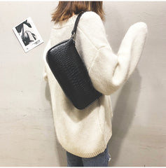 Eclipse Croco Baguette – Zipper & Croc Texture