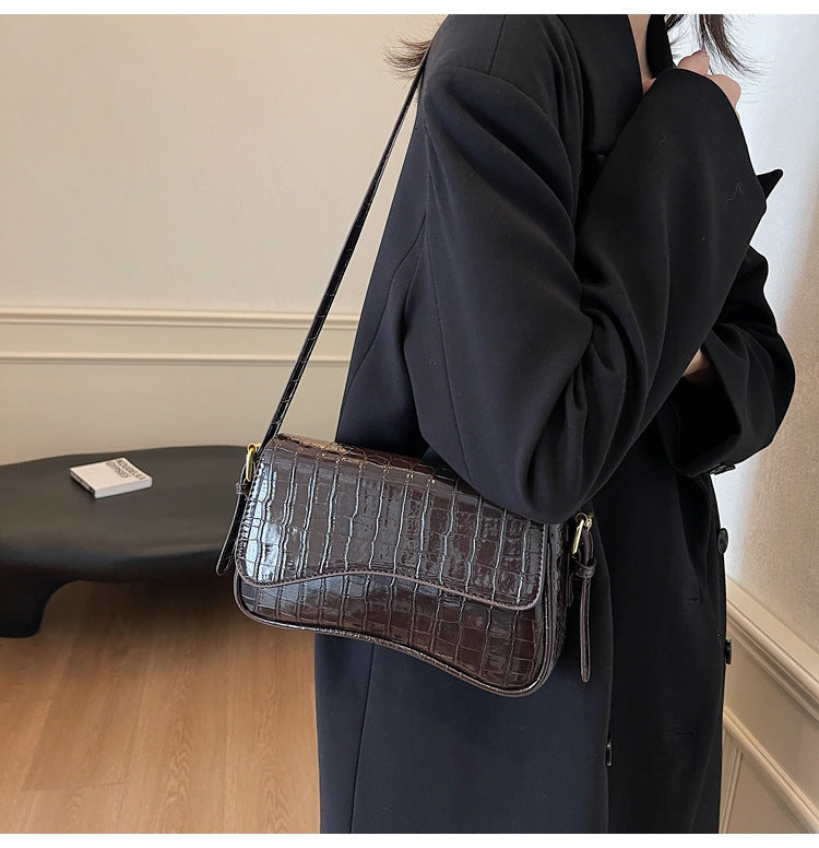 Eclipse Wave Shoulder – Asymmetric Flap