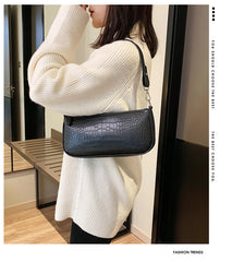 Eclipse Croco Baguette – Zipper & Croc Texture