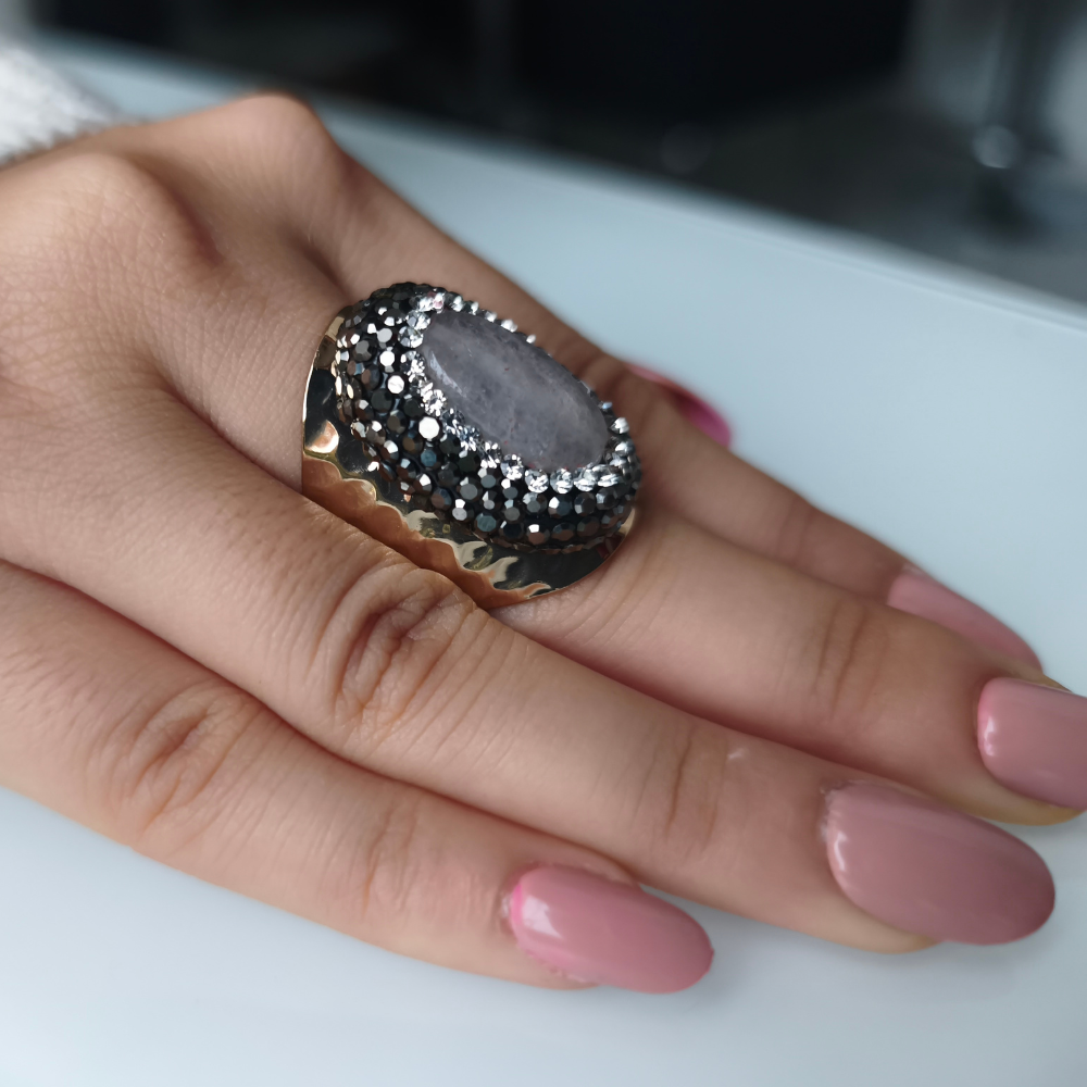 Bague VICTORIA avec Pierre Naturelle