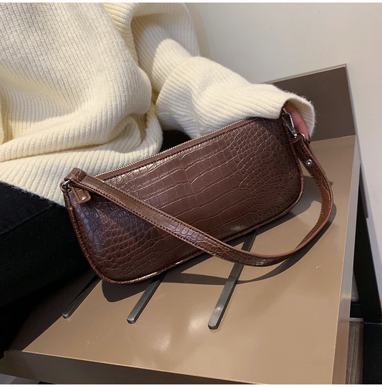 Eclipse Croco Baguette – Zipper & Croc Texture