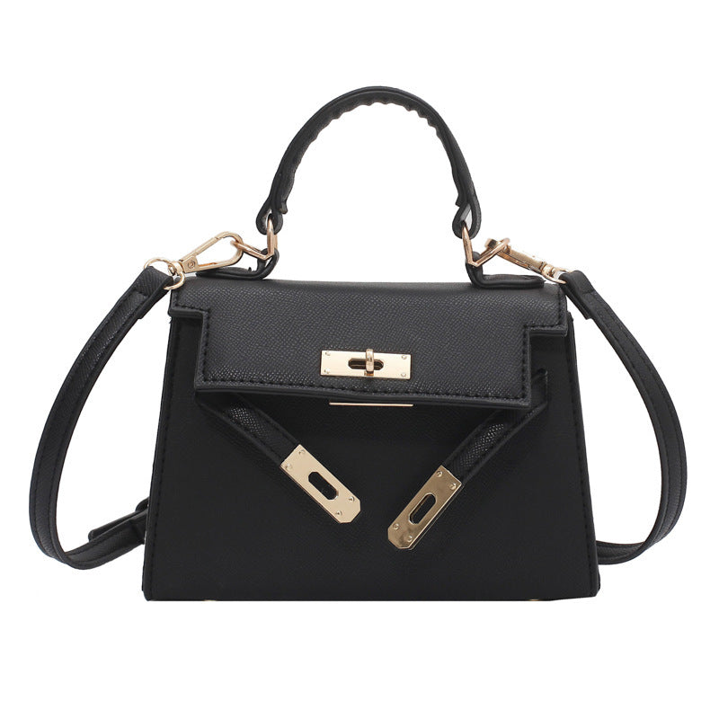 Nova Top-Handle – Structured Silhouette & Gold Lock