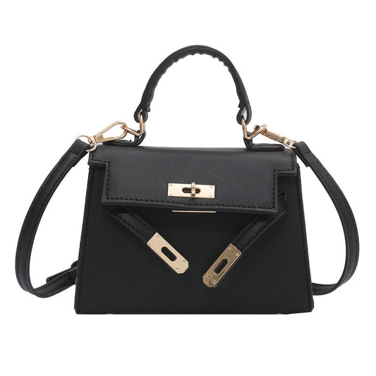 Nova Top-Handle – Structured Silhouette & Gold Lock